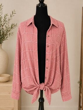 Women's Pink Plaid Button-Front Tie Hem Shirt